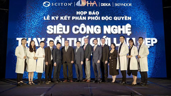 Công nghệ Laser duy nhất phát đa xung cùng lúc; Công nghệ Giảm béo Vi sóng lạnh Micro-Coolwaves; Công nghệ Chống lão hoá cấp độ gen nội bào ProGEN-in, là 3 siêu công nghệ được giới thiệu tại đây.